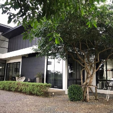 Apartament The Oak'S Chiang Rai Zewnętrze zdjęcie
